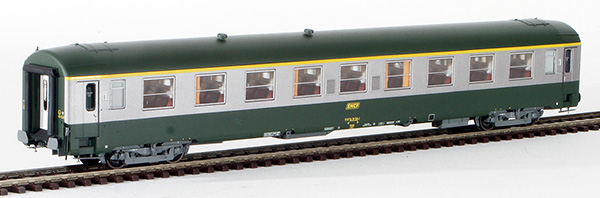 Consignment RE VB-101 - REE Modeles French 1st Class Passenger Coach of the SNCF